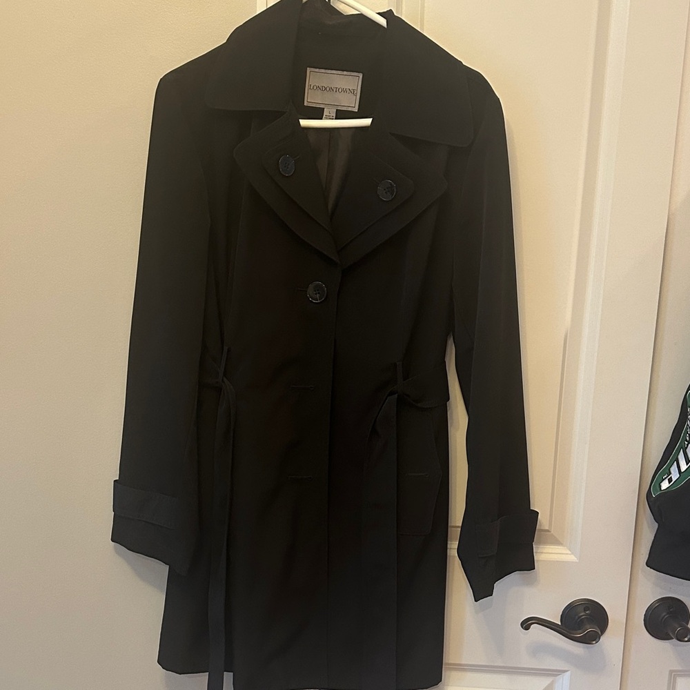London Towne Women's Elegant Black Trench Coat